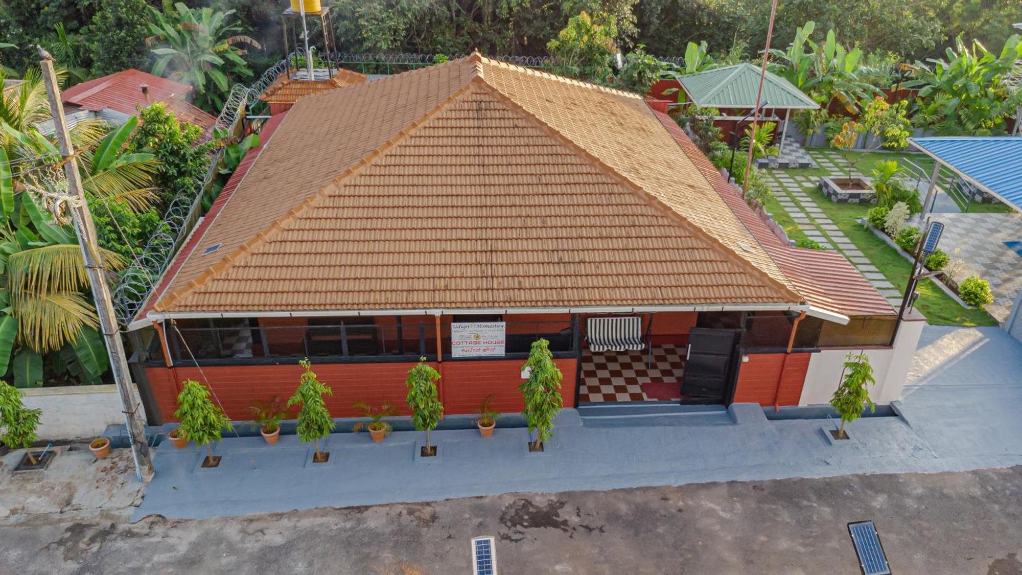 Udupi Homestay - Cottage House - Dendoorkatte Exterior photo