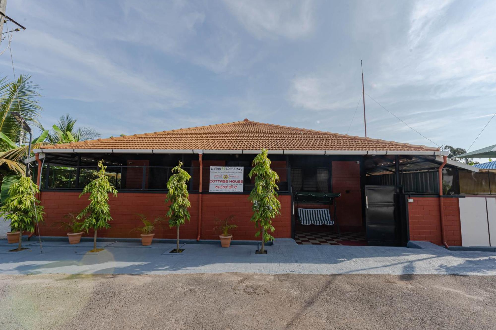 Udupi Homestay - Cottage House - Dendoorkatte Exterior photo